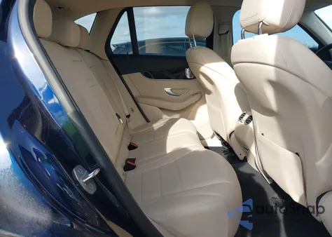 2017 Mercedes-Benz Glc 300 4Matic from USA, damaged, VIN WDC0G4KBXHV013185